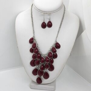 Bib Drop Necklace And Earrings‎